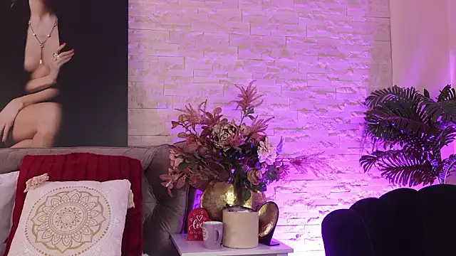 FeliciaKrige online show from February 18, 9:55 pm