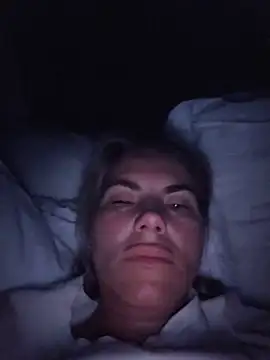 Snapshot of FeliciaKrige chatting on June 15, 11:29 pm FeliciaKrige online show from June 15, 11:29 pm