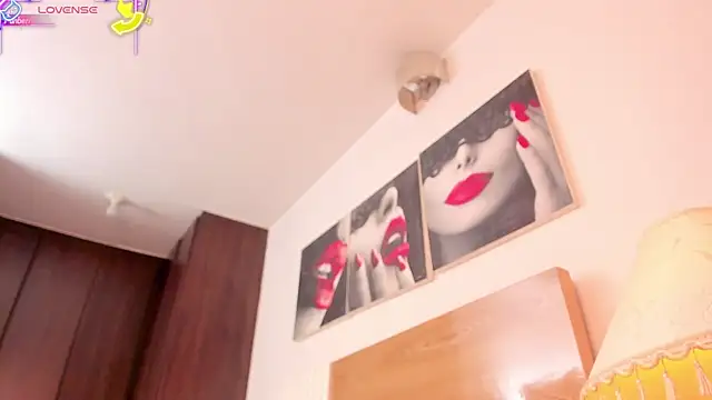 Andreamorreti online show from December 18, 1:00 am