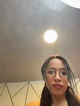 Snapshot of SQUIRTINGQUEEN11 chatting on July 9, 2:59 am SQUIRTINGQUEEN11 online show from July 9, 2:59 am