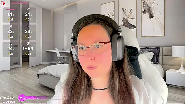 Snapshot of Victoria_Romans chatting on July 22, 6:11 pm Victoria Romans online show from July 22, 6:11 pm