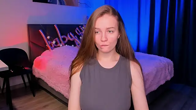 SweetMilkis online show from January 15, 8:51 am