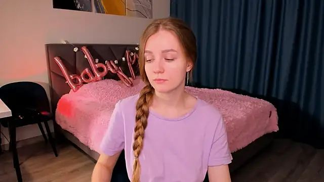 SweetMilkis online show from January 16, 9:59 am