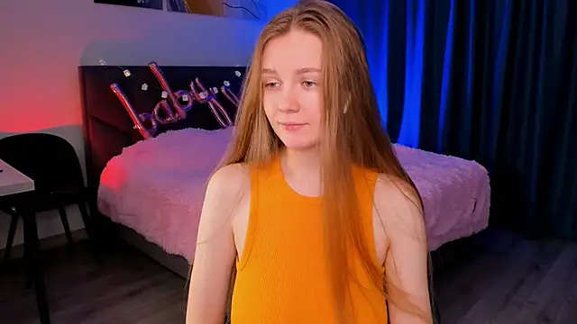 SweetMilkis online show from February 12, 9:20 am