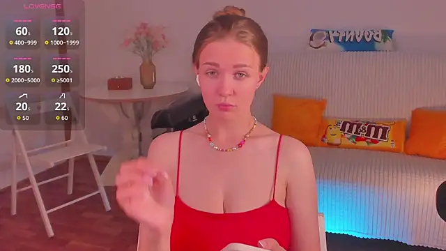 SweetMilkis online show from July 31, 11:53 am
