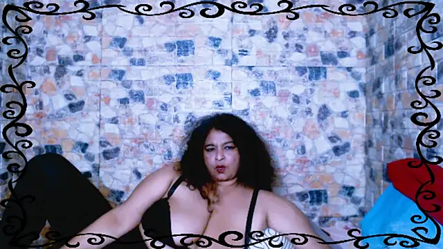 Snapshot of indianstar75 chatting on December 2, 7:42 pm indianstar75 online show from December 2, 7:42 pm