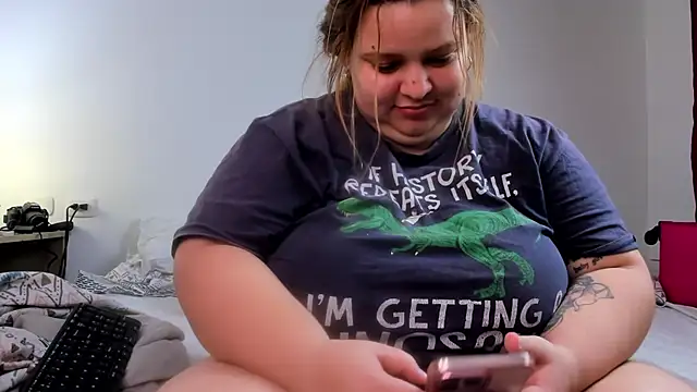 Snapshot of Blondylicious chatting on February 26, 3:21 am Blondylicious online show from February 26, 3:21 am