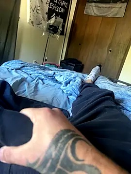 Snapshot of cumgitsumdic chatting on October 2, 3:41 pm cumgitsumdic online show from October 2, 3:41 pm