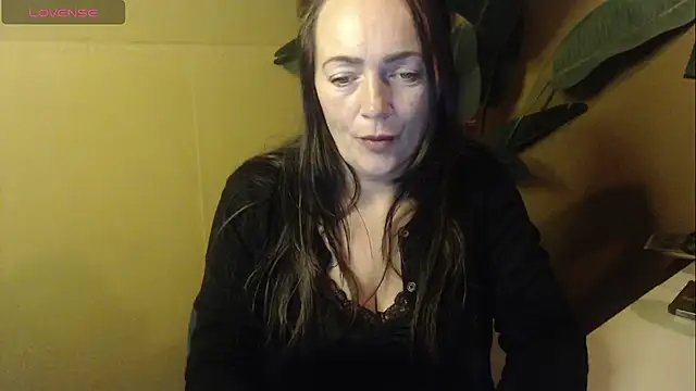 cloe85nl online show from December 4, 9:51 am