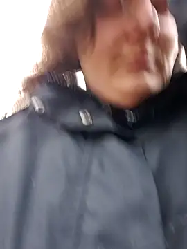 Snapshot of Cutegirlforyou chatting on December 8, 11:35 am Cutegirlforyou online show from December 8, 11:35 am