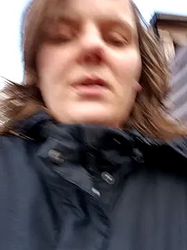 Snapshot of Cutegirlforyou chatting on December 27, 10:23 am Cutegirlforyou online show from December 27, 10:23 am