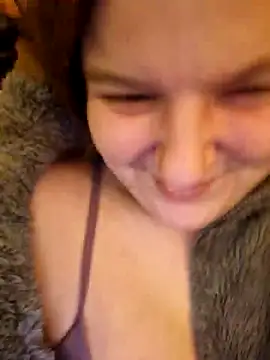 Snapshot of Cutegirlforyou chatting on January 18, 7:17 am Cutegirlforyou online show from January 18, 7:17 am