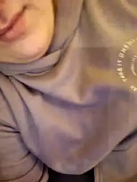 Snapshot of Cutegirlforyou chatting on January 23, 7:54 am Cutegirlforyou online show from January 23, 7:54 am