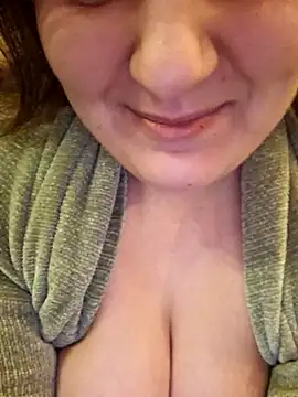 Snapshot of Cutegirlforyou chatting on February 27, 7:01 am Cutegirlforyou online show from February 27, 7:01 am