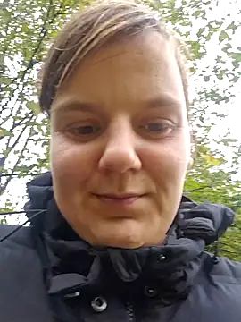 Snapshot of Cutegirlforyou chatting on October 25, 11:29 am Cutegirlforyou online show from October 25, 11:29 am