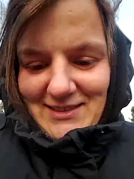 Cutegirlforyou online show from November 22, 7:18 am