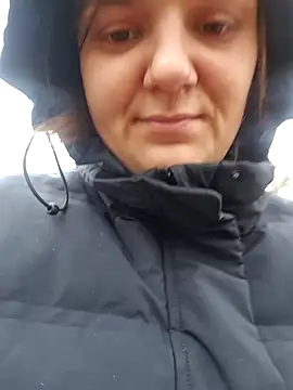 Cutegirlforyou online show from December 3, 9:51 am