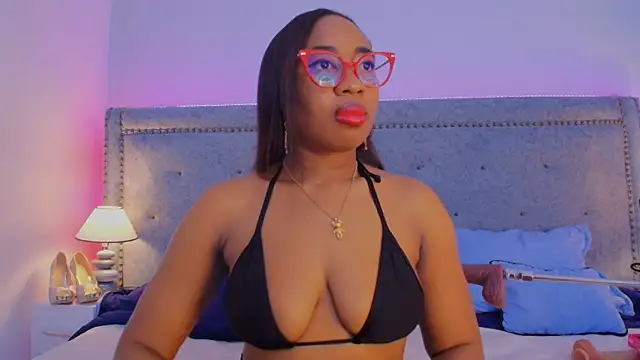 CaseyMoon online show from June 11, 12:36 pm