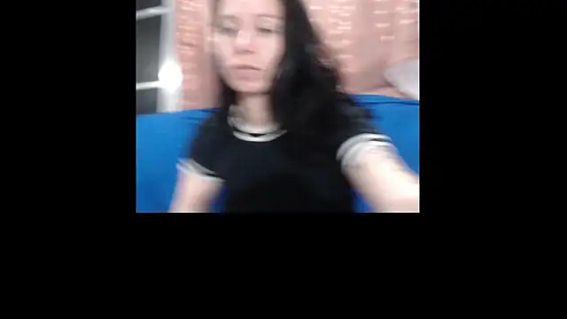 Snapshot of Venusluxodomme chatting on May 10, 4:06 am Venusluxodomme online show from May 10, 4:06 am