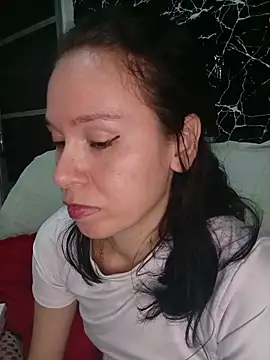 Snapshot of Venusluxodomme chatting on May 29, 2:31 am Venusluxodomme online show from May 29, 2:31 am