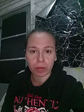 Snapshot of Venusluxodomme chatting on June 6, 6:07 am Venusluxodomme online show from June 6, 6:07 am
