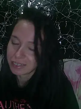 Snapshot of Venusluxodomme chatting on June 9, 4:24 am Venusluxodomme online show from June 9, 4:24 am