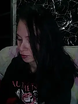 Snapshot of Venusluxodomme chatting on June 12, 4:44 am Venusluxodomme online show from June 12, 4:44 am