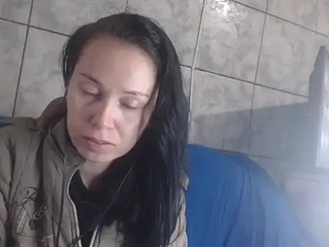 Snapshot of Venusluxodomme chatting on June 27, 2:49 am Venusluxodomme online show from June 27, 2:49 am