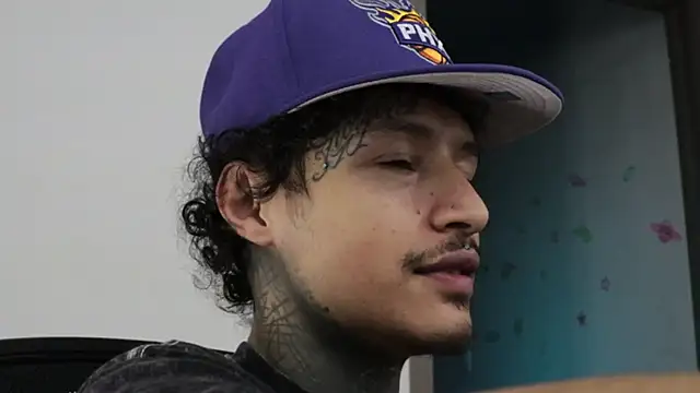 trieone online show from November 22, 5:06 am