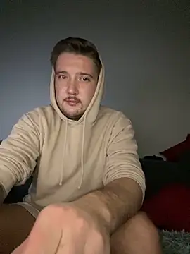 Snapshot of TwopartCuisine chatting on December 21, 6:41 am TwopartCuisine online show from December 21, 6:41 am