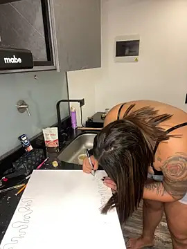 Victoria14  online show from December 30, 3:03 am