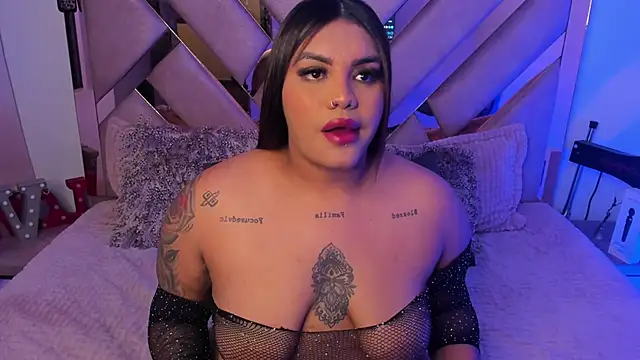 Victoria14  online show from January 12, 1:11 am