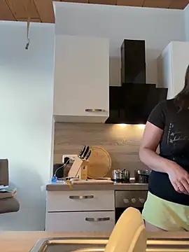 Viola Beck online show from July 10, 3:47 pm