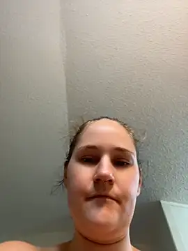 lolabunny9 online show from May 9, 2:22 pm
