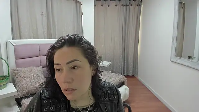 gaby trent online show from May 25, 4:24 pm