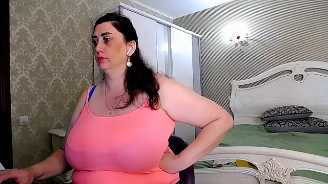 Snapshot of Evelyn_Shy chatting on July 29, 8:12 am Evelyn Shy online show from July 29, 8:12 am