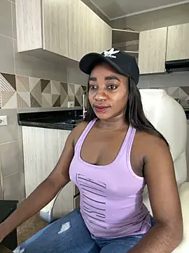 Snapshot of cristaaalclocks1 chatting on February 6, 1:10 pm cristaaalclocks1 online show from February 6, 1:10 pm