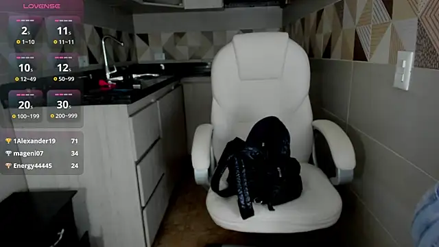 Snapshot of cristaaalclocks1 chatting on February 23, 7:49 pm cristaaalclocks1 online show from February 23, 7:49 pm