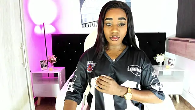 Snapshot of cristaaalclocks1 chatting on July 16, 1:28 pm cristaaalclocks1 online show from July 16, 1:28 pm