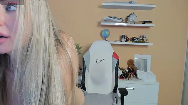 Snapshot of Veola_new chatting on February 21, 4:07 am Veola new online show from February 21, 4:07 am