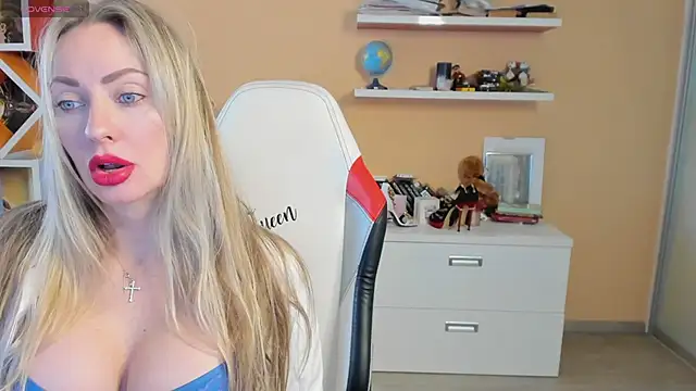 Snapshot of Veola_new chatting on March 17, 3:03 am Veola new online show from March 17, 3:03 am