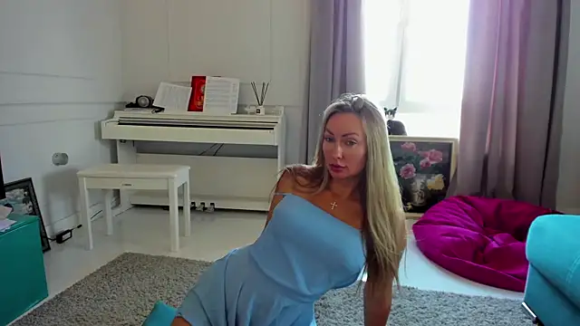 Snapshot of Veola_new chatting on September 12, 4:12 am Veola new online show from September 12, 4:12 am