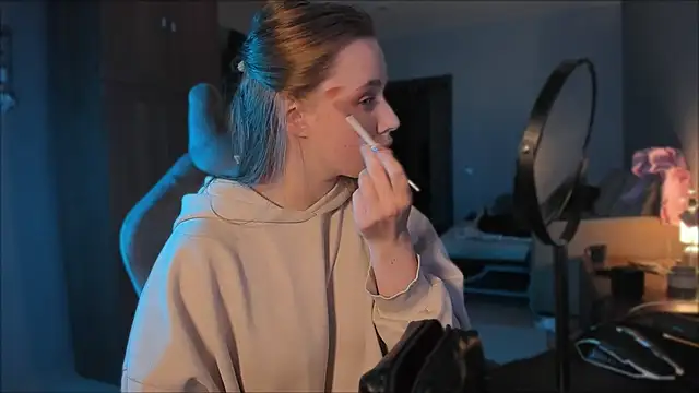 Snapshot of Rachel_Ro chatting on January 11, 4:14 pm Rachel Ro online show from January 11, 4:14 pm