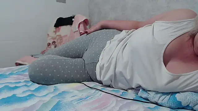 Snapshot of Miss_Night21 chatting on January 12, 7:42 pm Miss Night21 online show from January 12, 7:42 pm