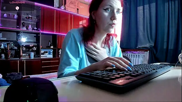 pa1e pr1ncess online show from February 11, 1:30 pm