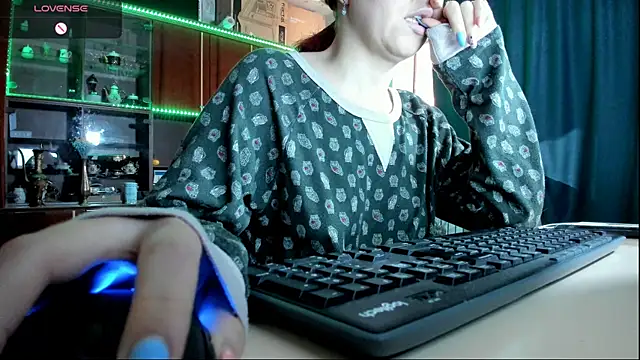 pa1e pr1ncess online show from February 15, 11:50 am