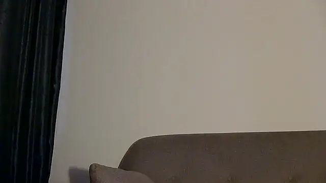 Snapshot of katt008 chatting on December 29, 3:33 am katt008 online show from December 29, 3:33 am