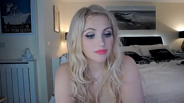 AlbanyWhite online show from January 14, 6:35 pm