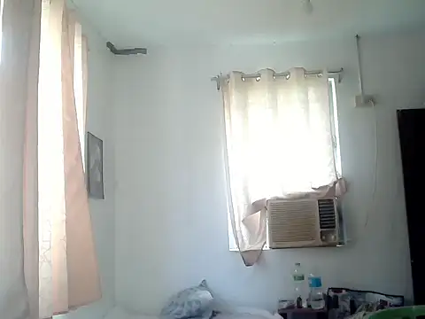 bigcockkyla online show from March 4, 2:39 am