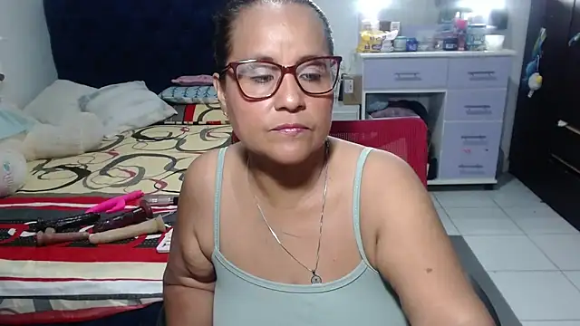 pervert mommy  online show from April 29, 10:08 am